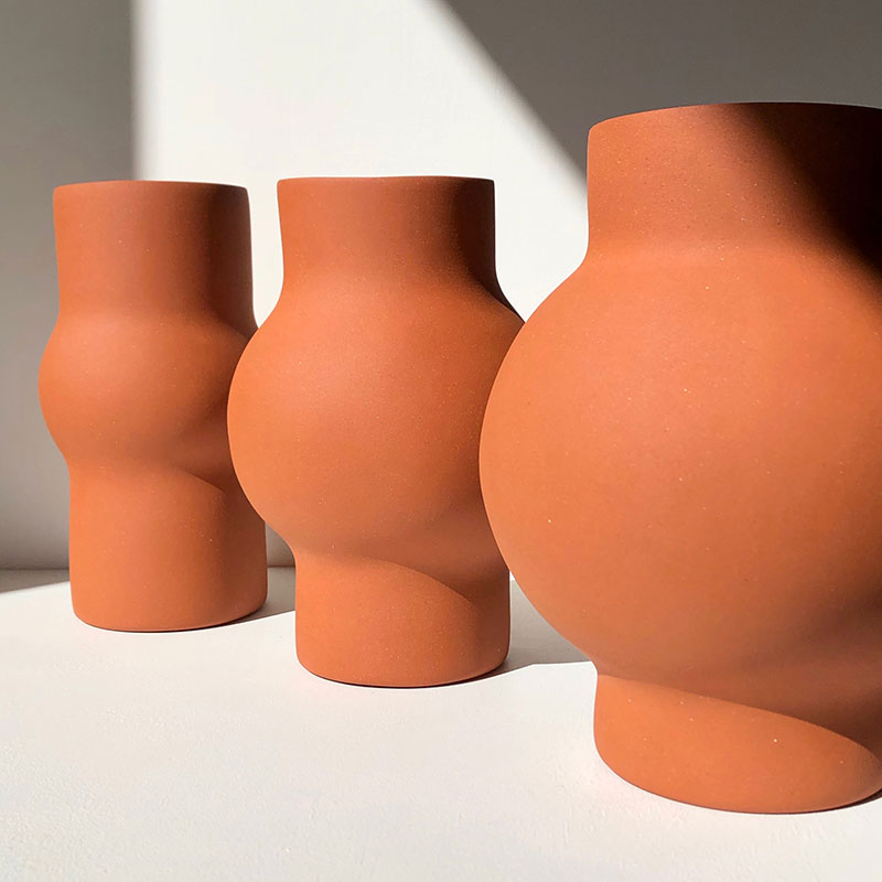 Cylinders-having-a-ball