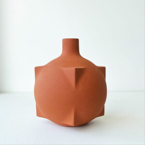 Metamorphosis ceramic vase by Karin Amdal