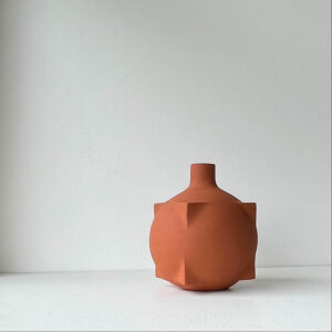 Metamorphosis ceramic vase by Karin Amdal